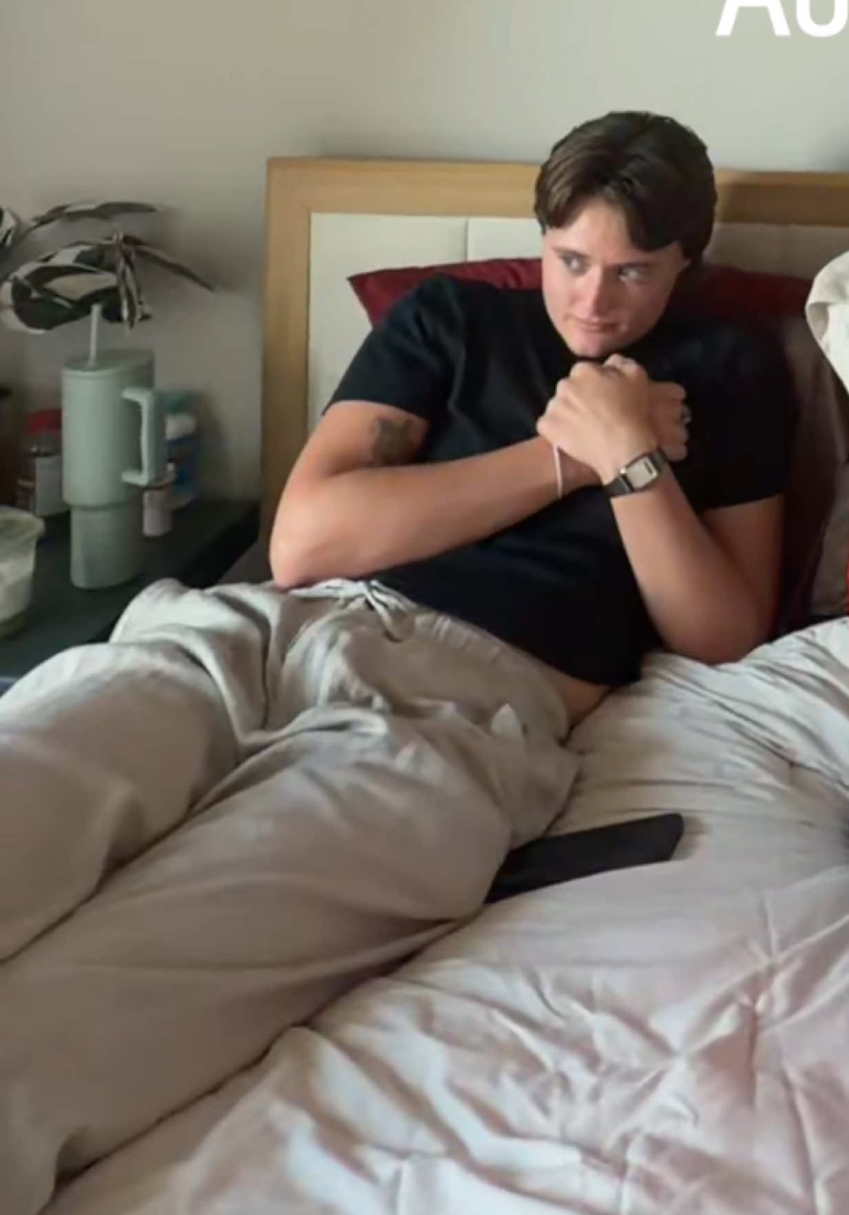 @malia
