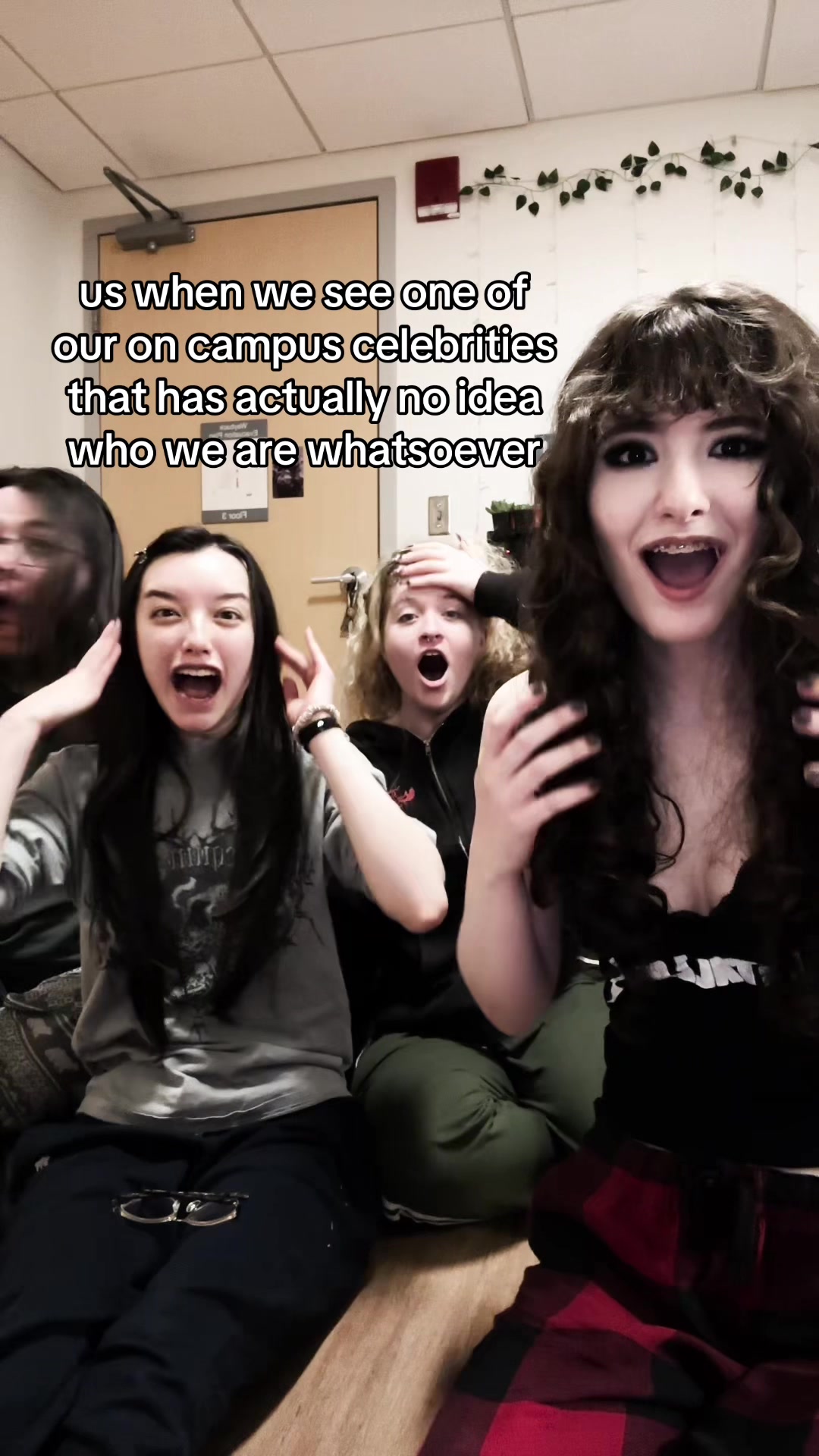 @KT