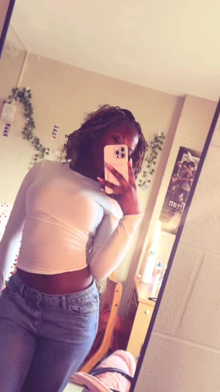 @🫰🏾
