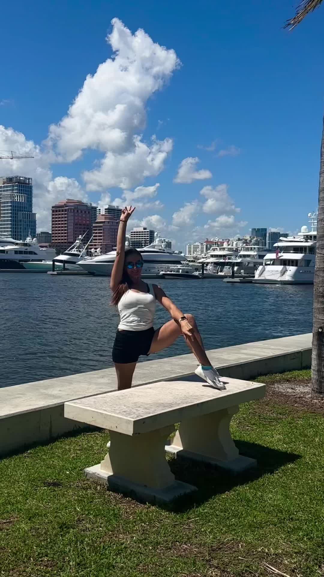 @essence.larasemar