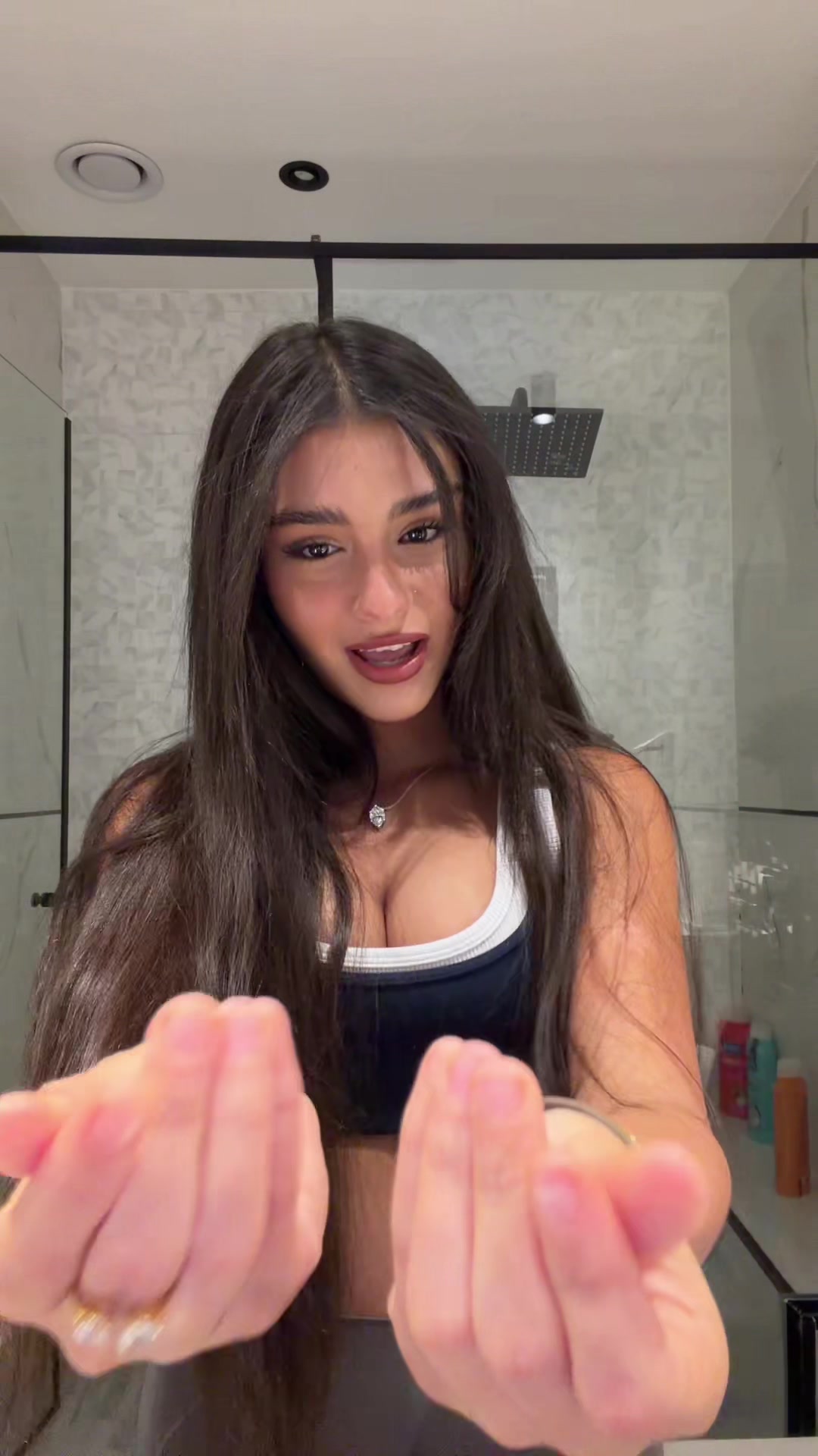 @yuviiii😎