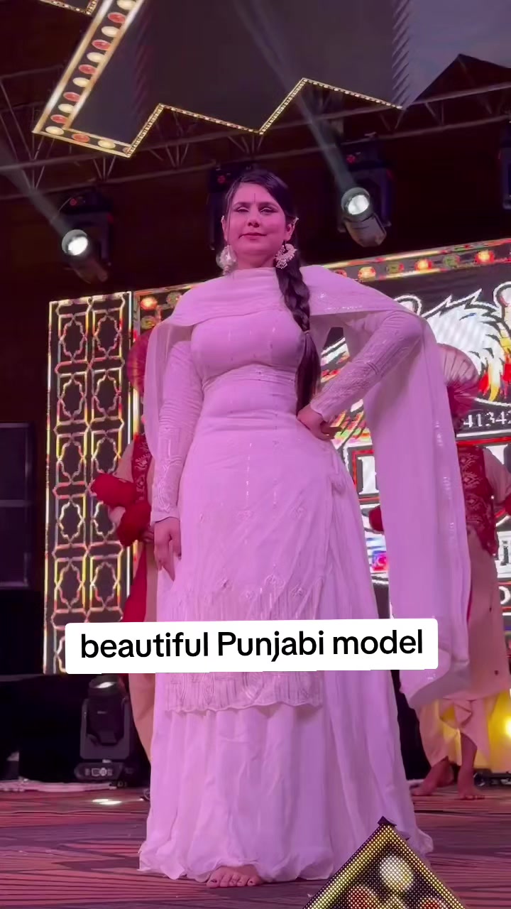@Aj_Malika011