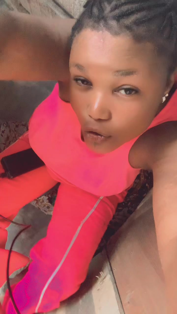 @Anikeade💕💕🥹
