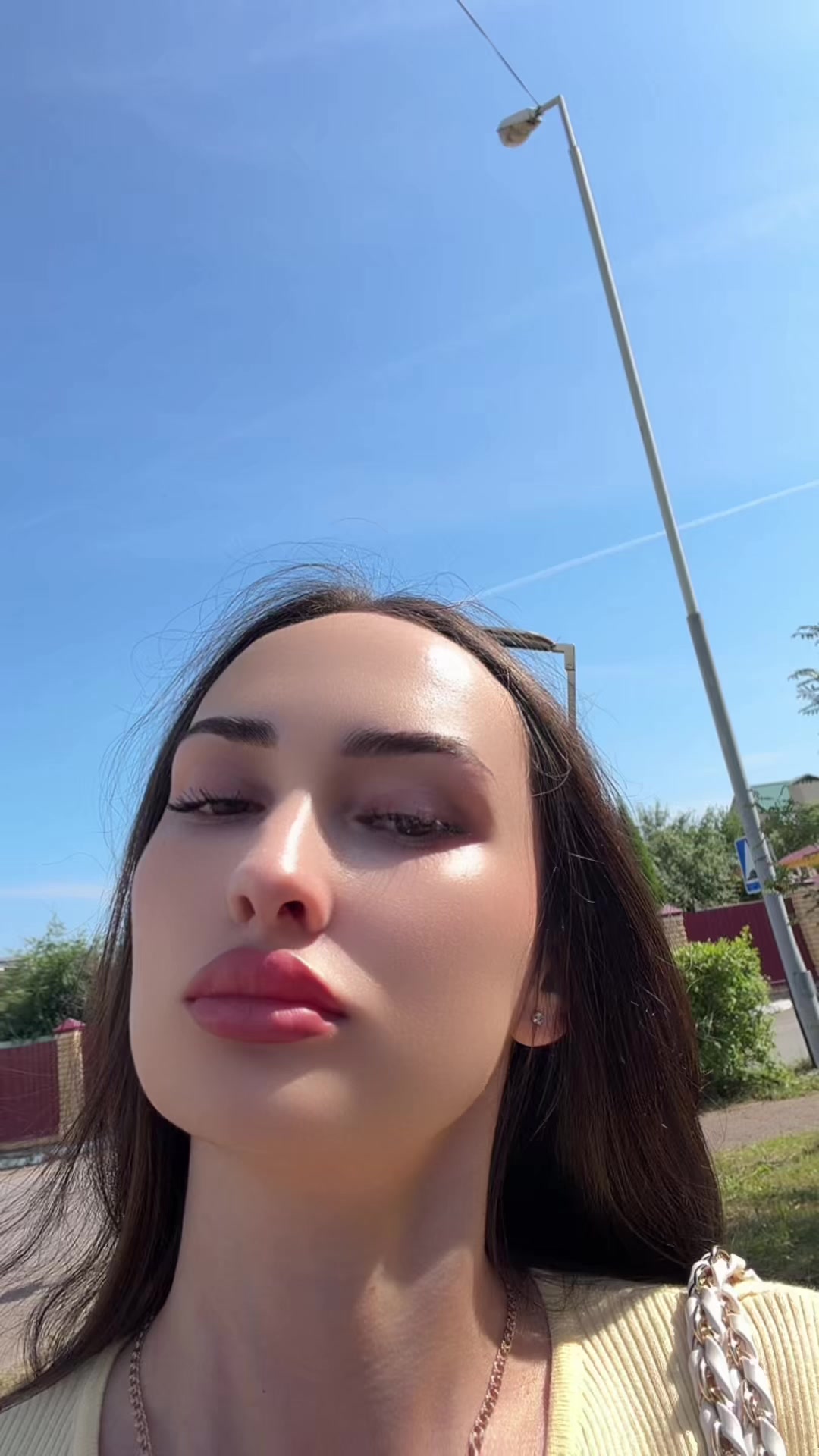 @Lili