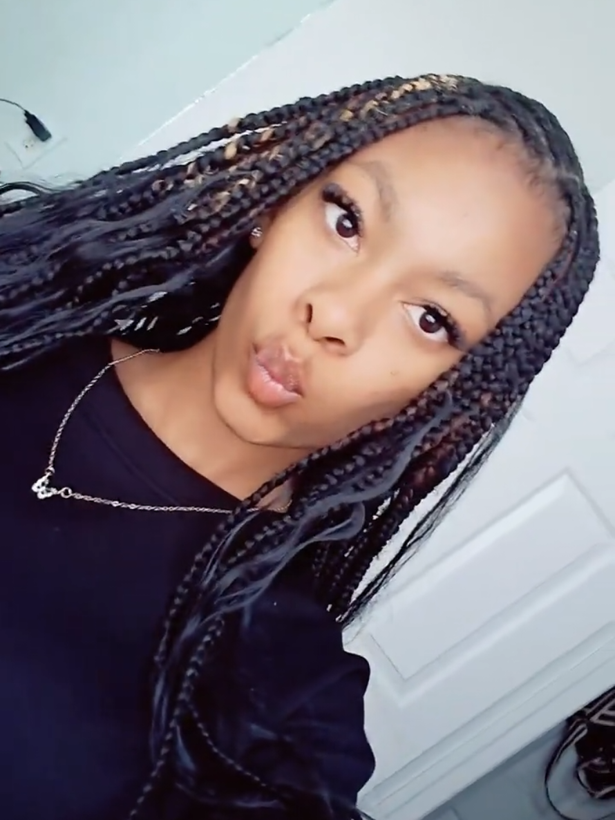 @ᥫ᭡💋