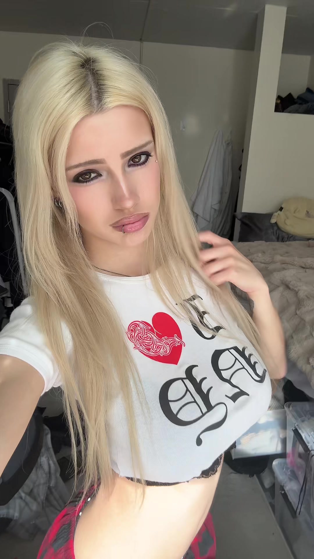 @blondeangelgirl
