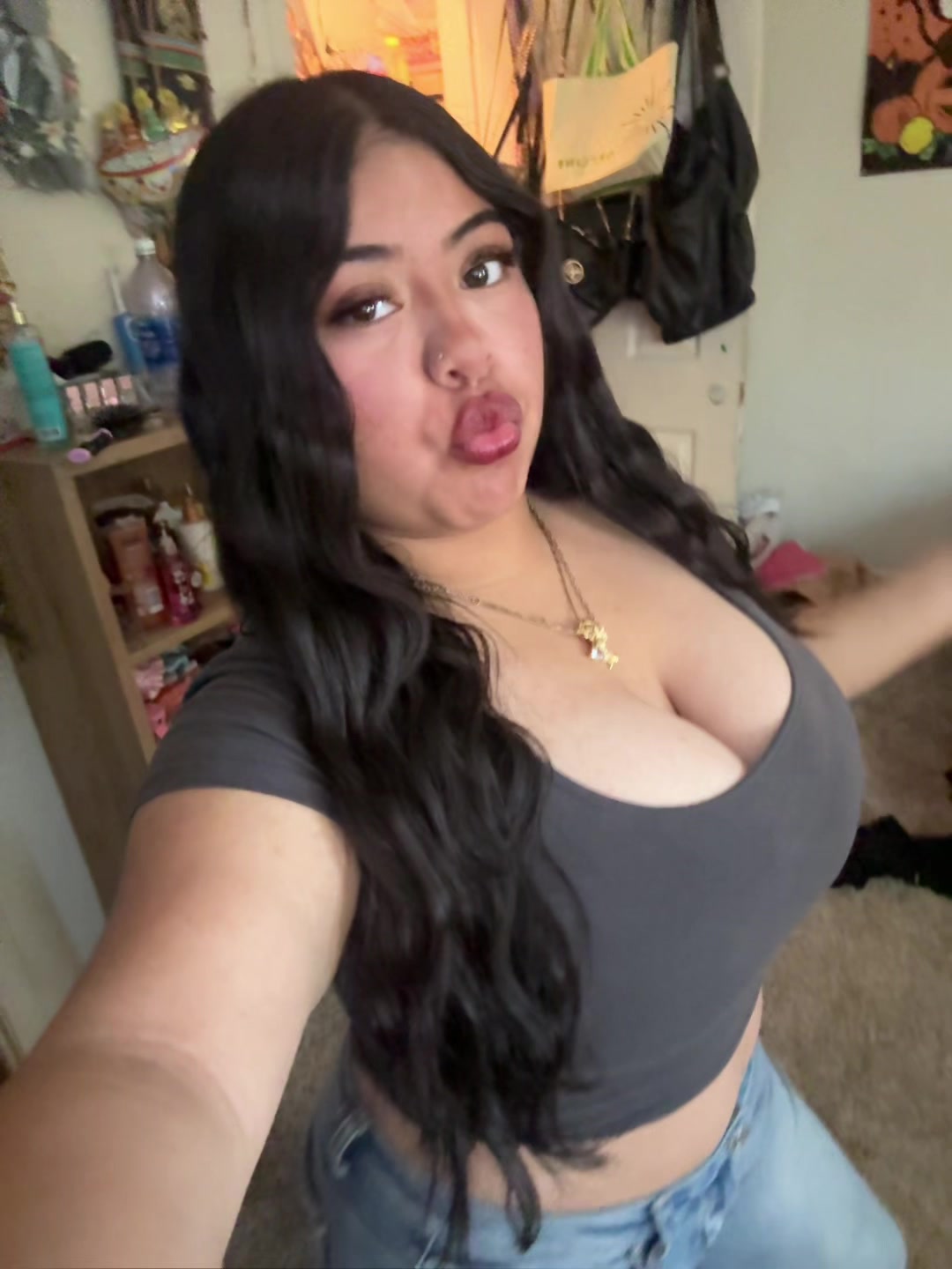 @lani________