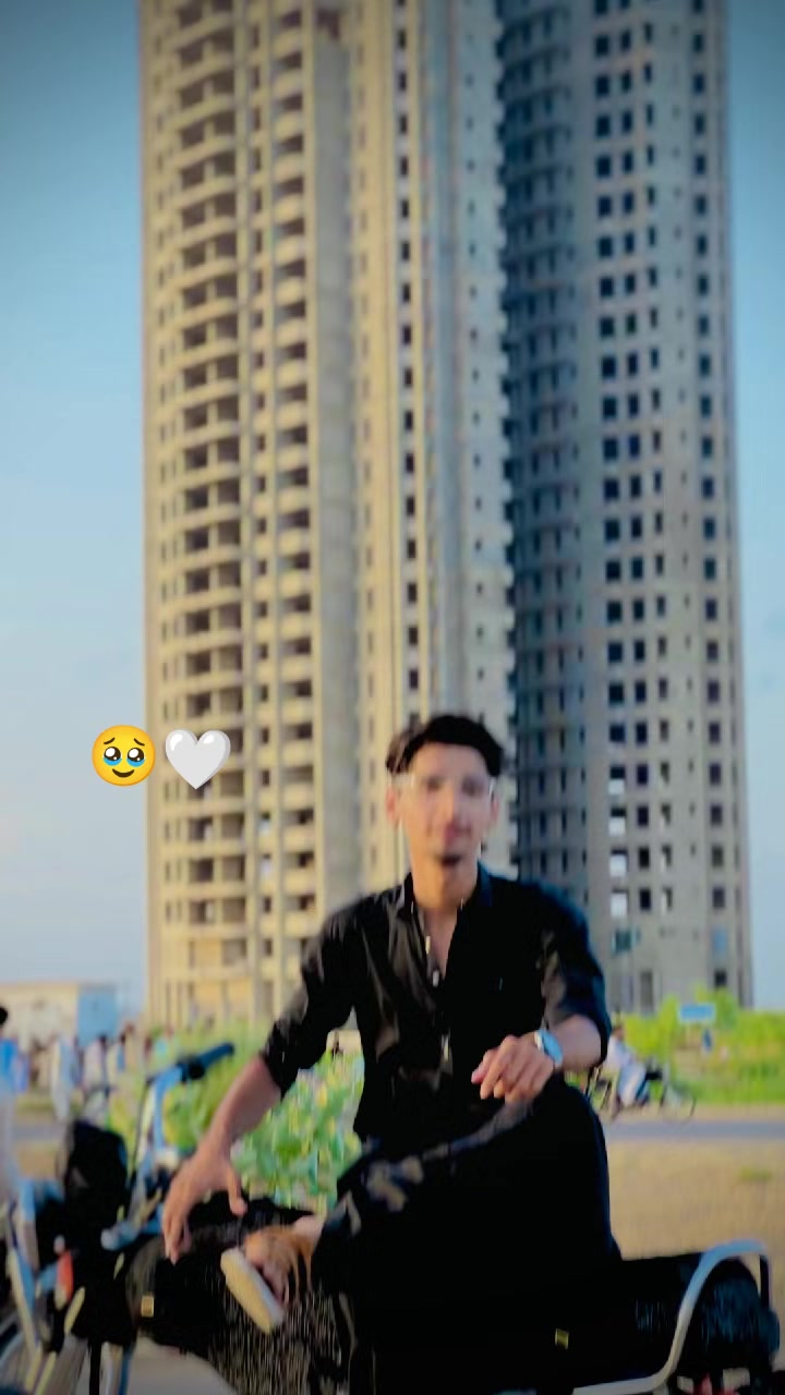 @𝗞𝗵𝗮𝗻𝘇𝗮𝗗𝗮 {𝗛𝗸}👑💸