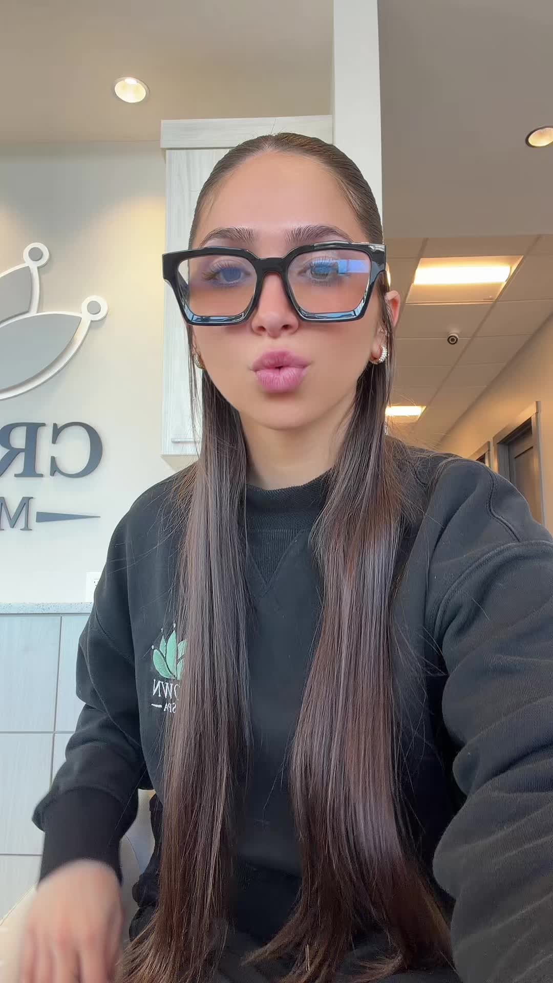 @ZIVANA⚡️