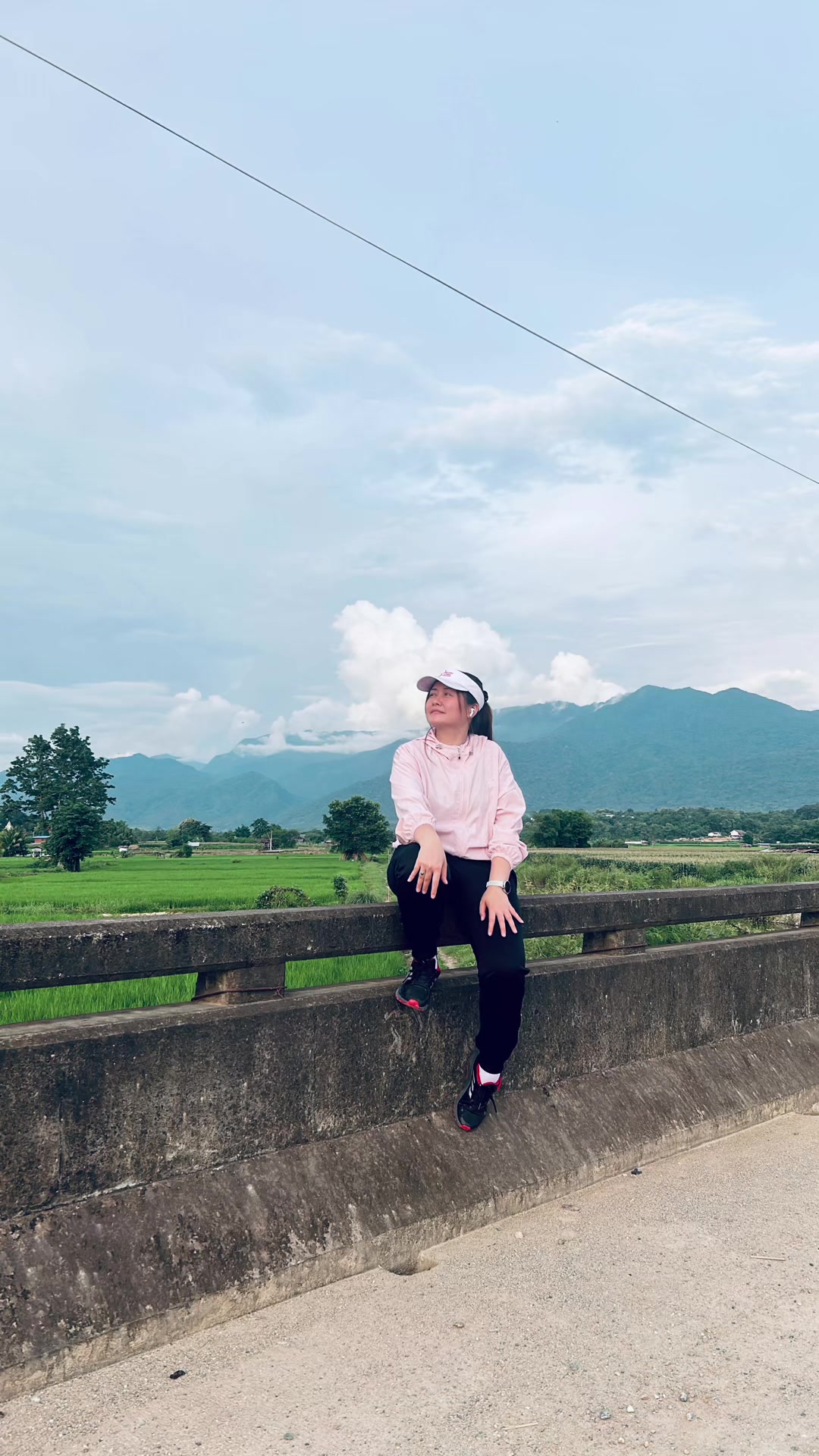@tharika_pp
