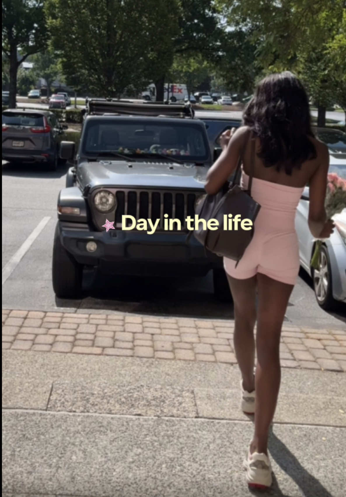 @NiyaNextDoor