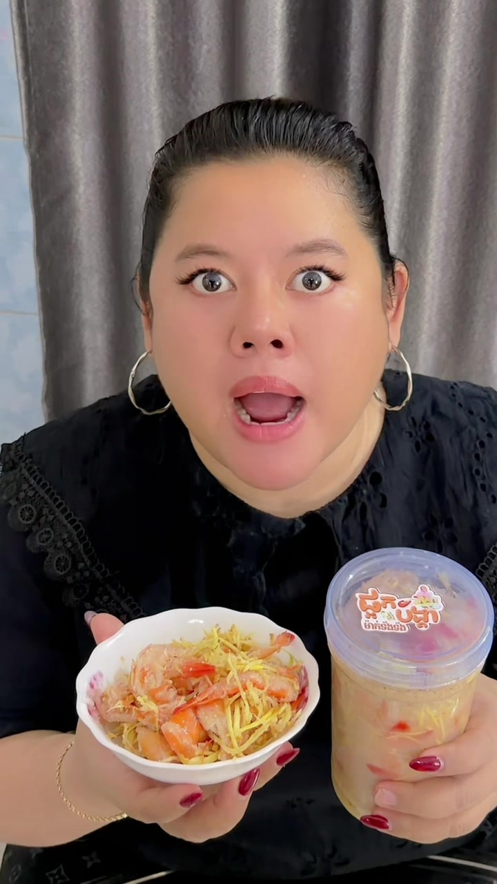 @Sreysros Susi ( អា ស៊ូសុី )