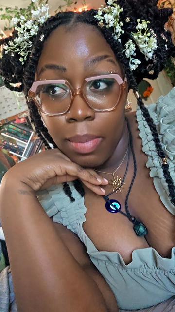 @🧚🏾Bri Le Fae 🧚🏾🌈📚🍄☕️