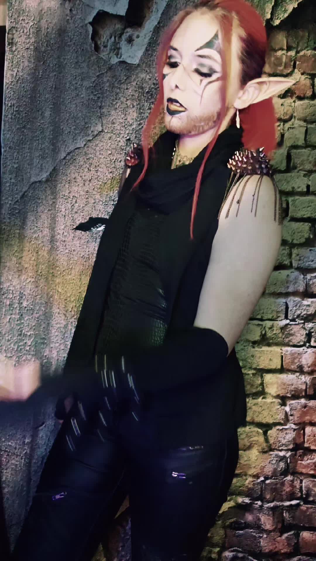 @NeoQueenRen