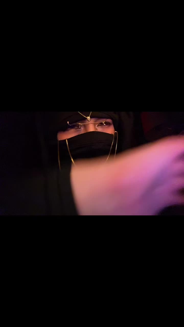 @Maklillian