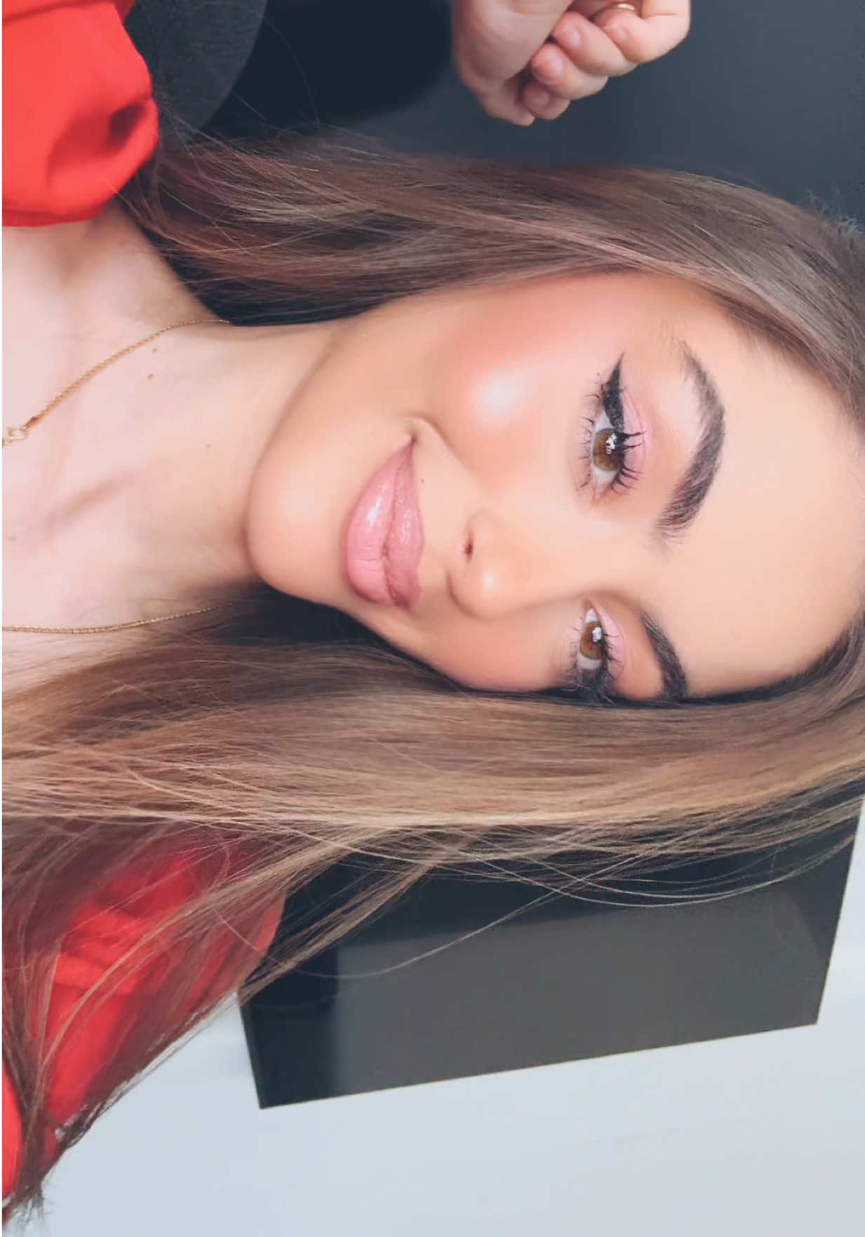 @Tinë☀︎