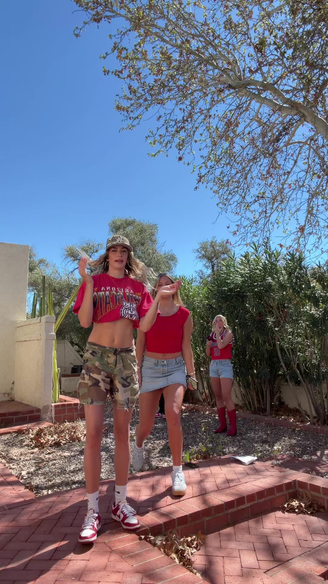 @sydnievanek