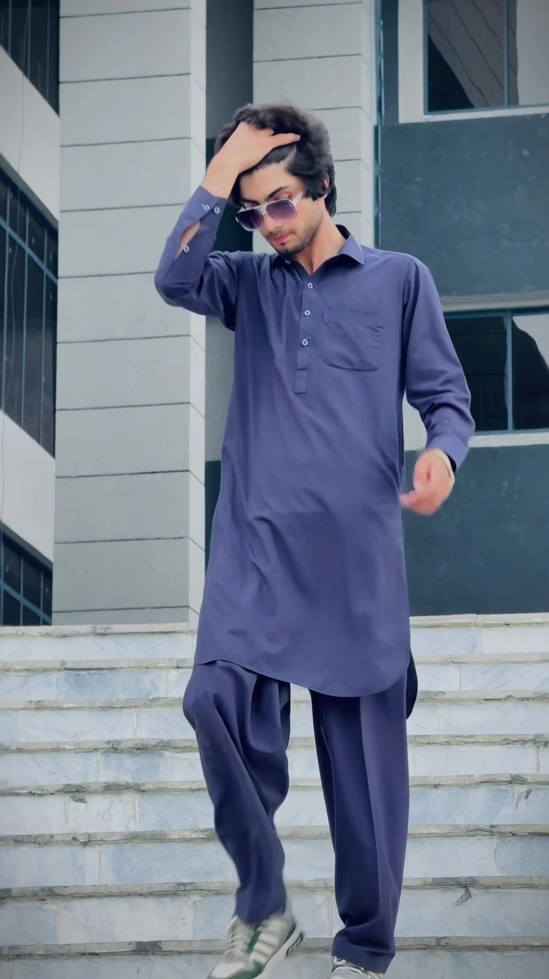 @Shahid_loyal2
