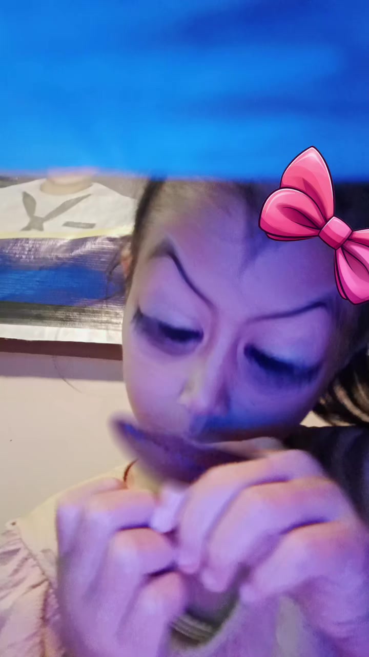 @LianaMae