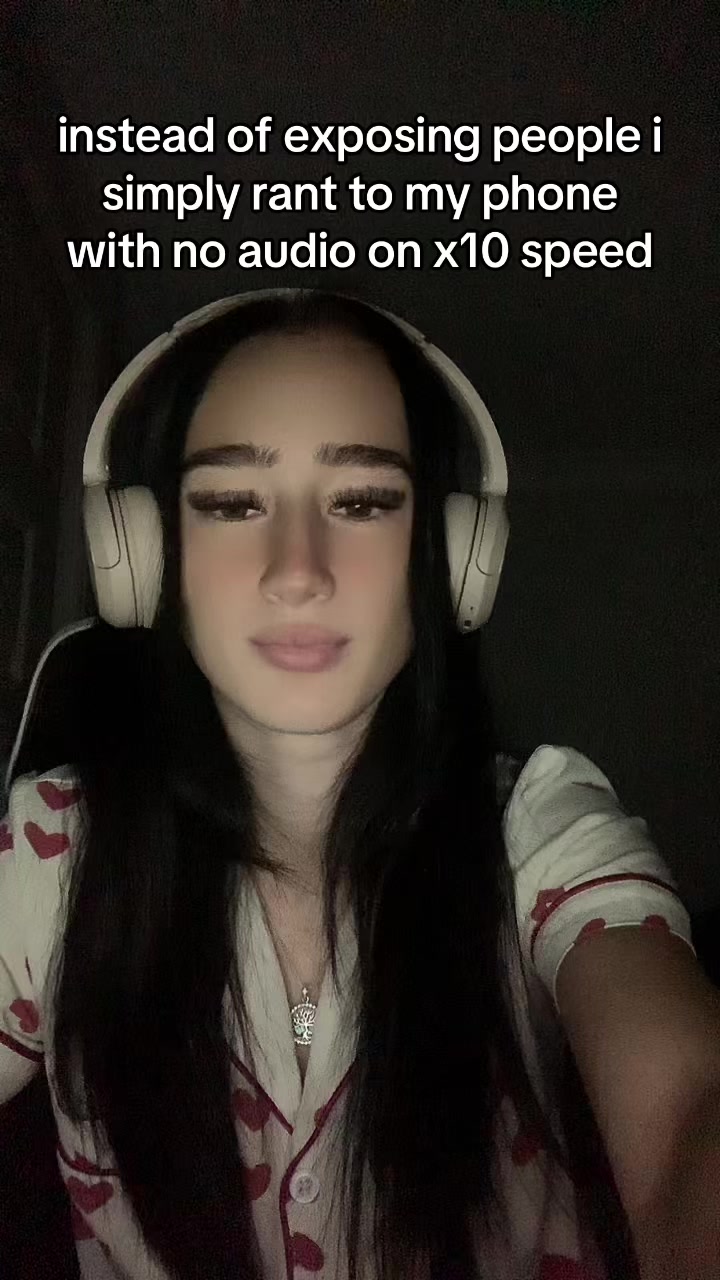 @ella 🐺