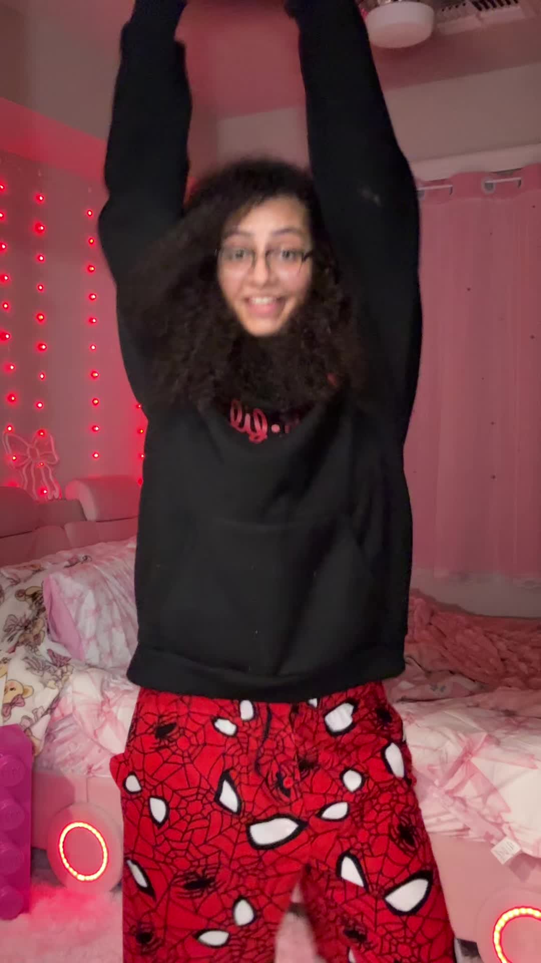 @StormsinParis