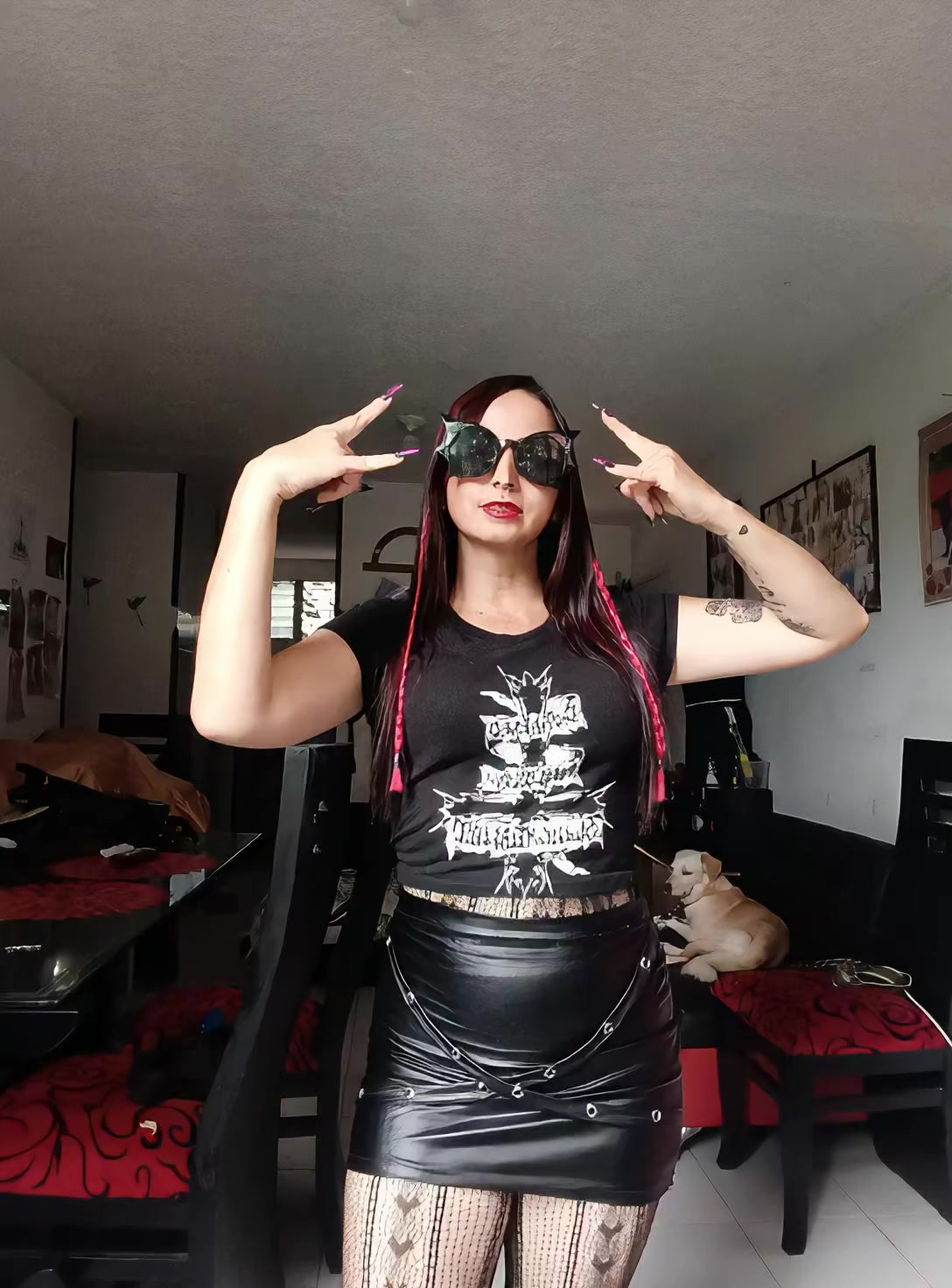 @🎸MARYROCKMETAL 🦇🤘 ☁️🐺