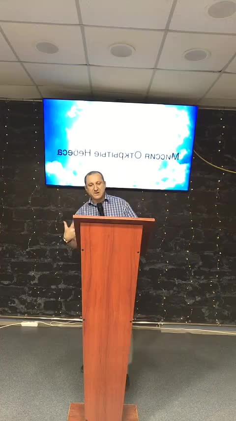 @максим волчков