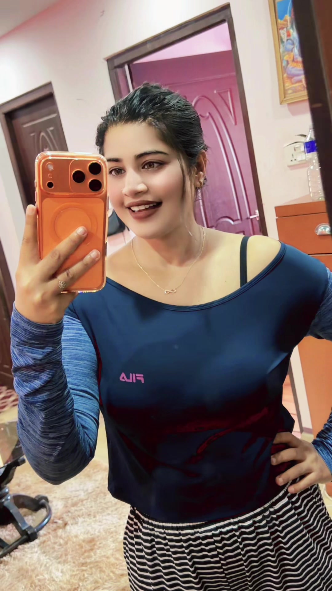 @Vikita❤️