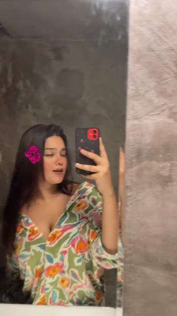 @Dinithi | නිම්නාවි 🌹