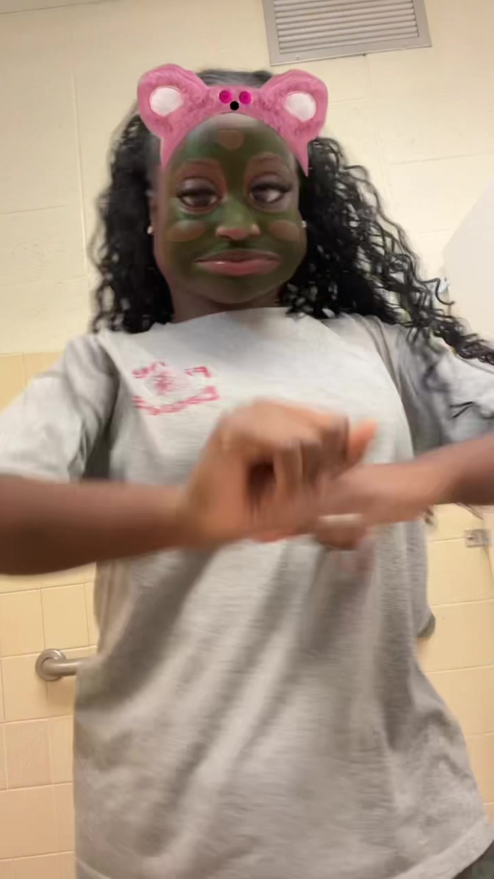 @veezeaholic