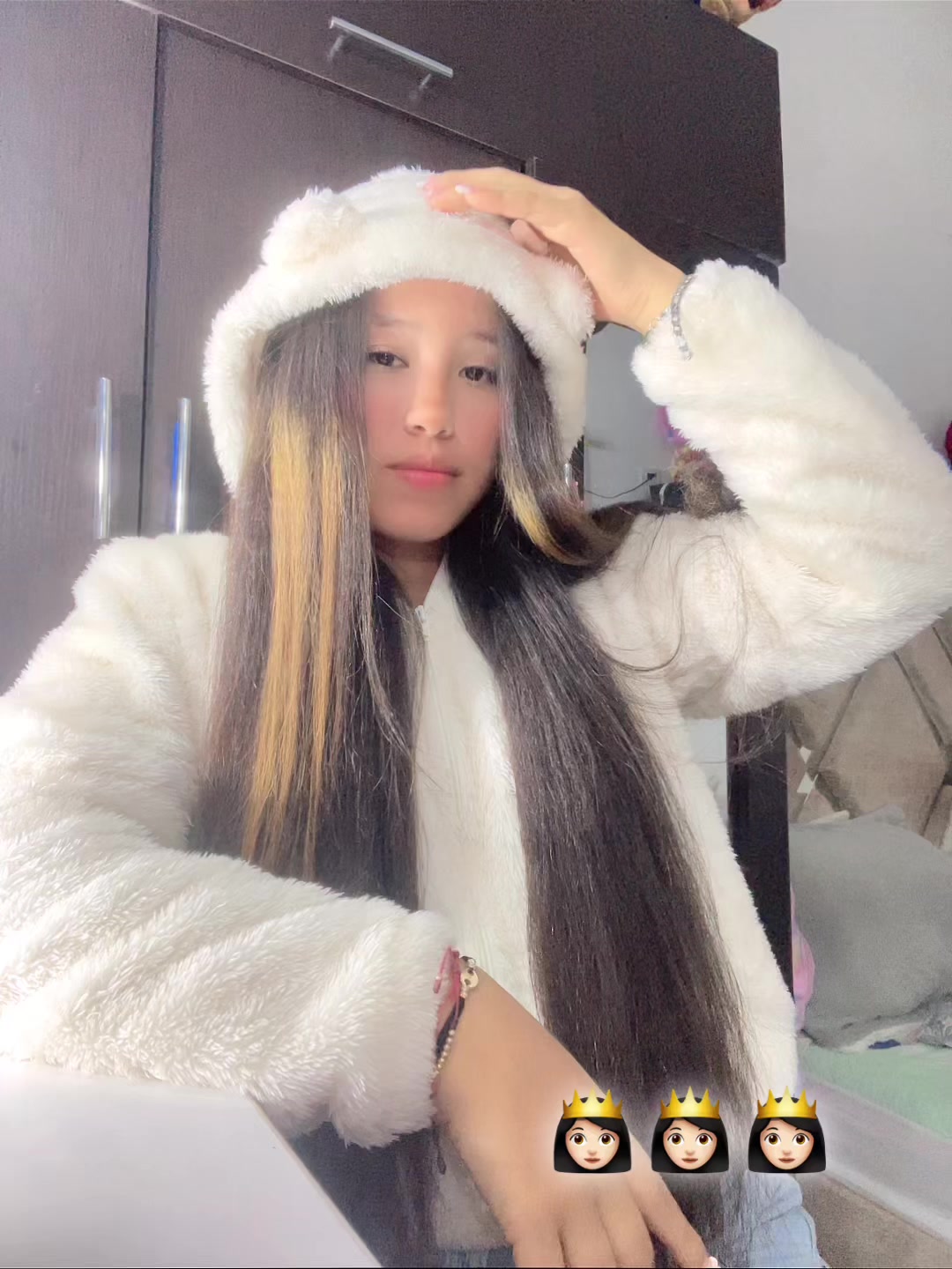 @𝒩𝒾𝒸ℴ𝓁𝓁👧🏻•