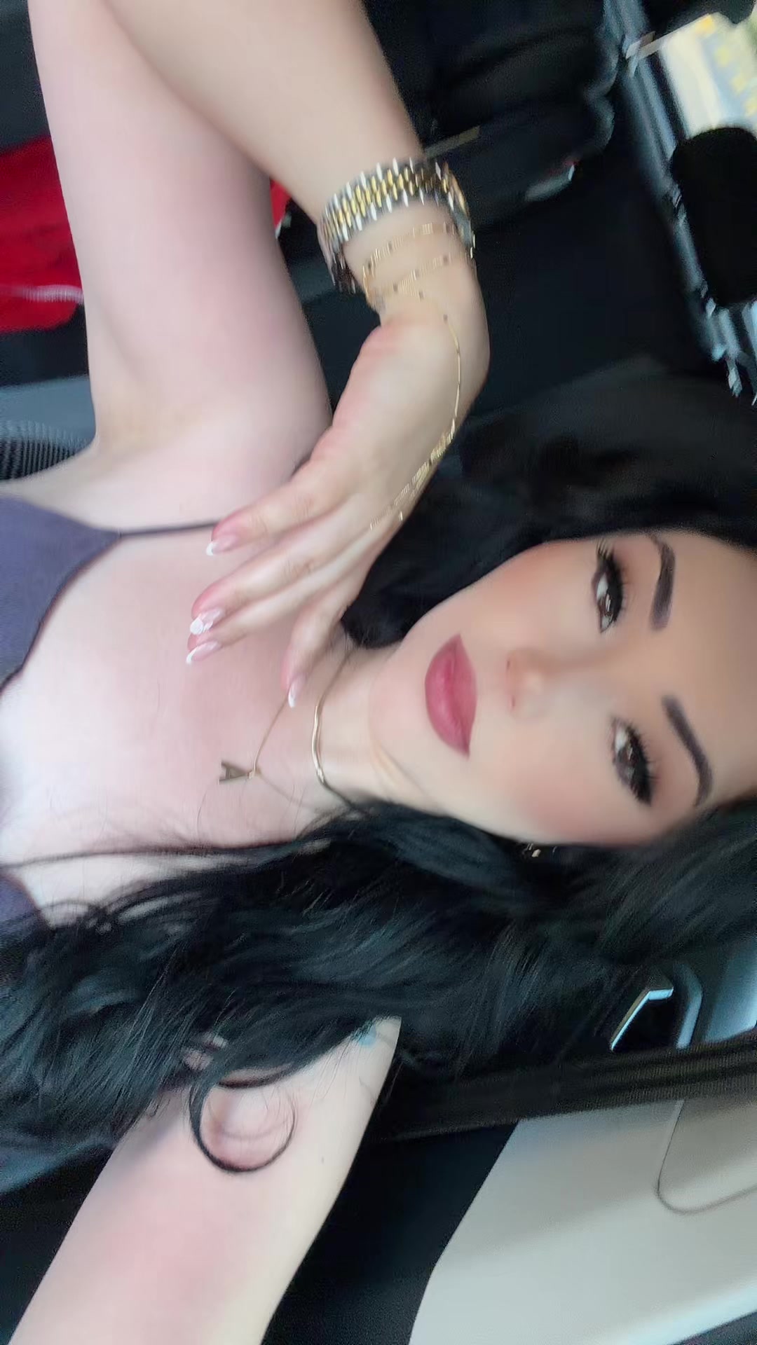 @AAY🖤👸🏻