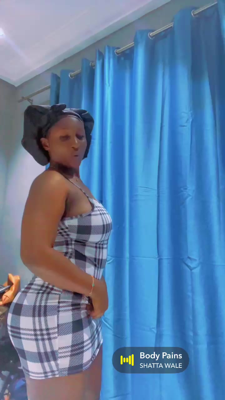 @🎀Dat gal Äřķøşüäħ 🎀🛍️