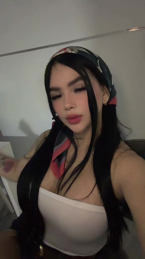 @Emily Ferrer😻🚀