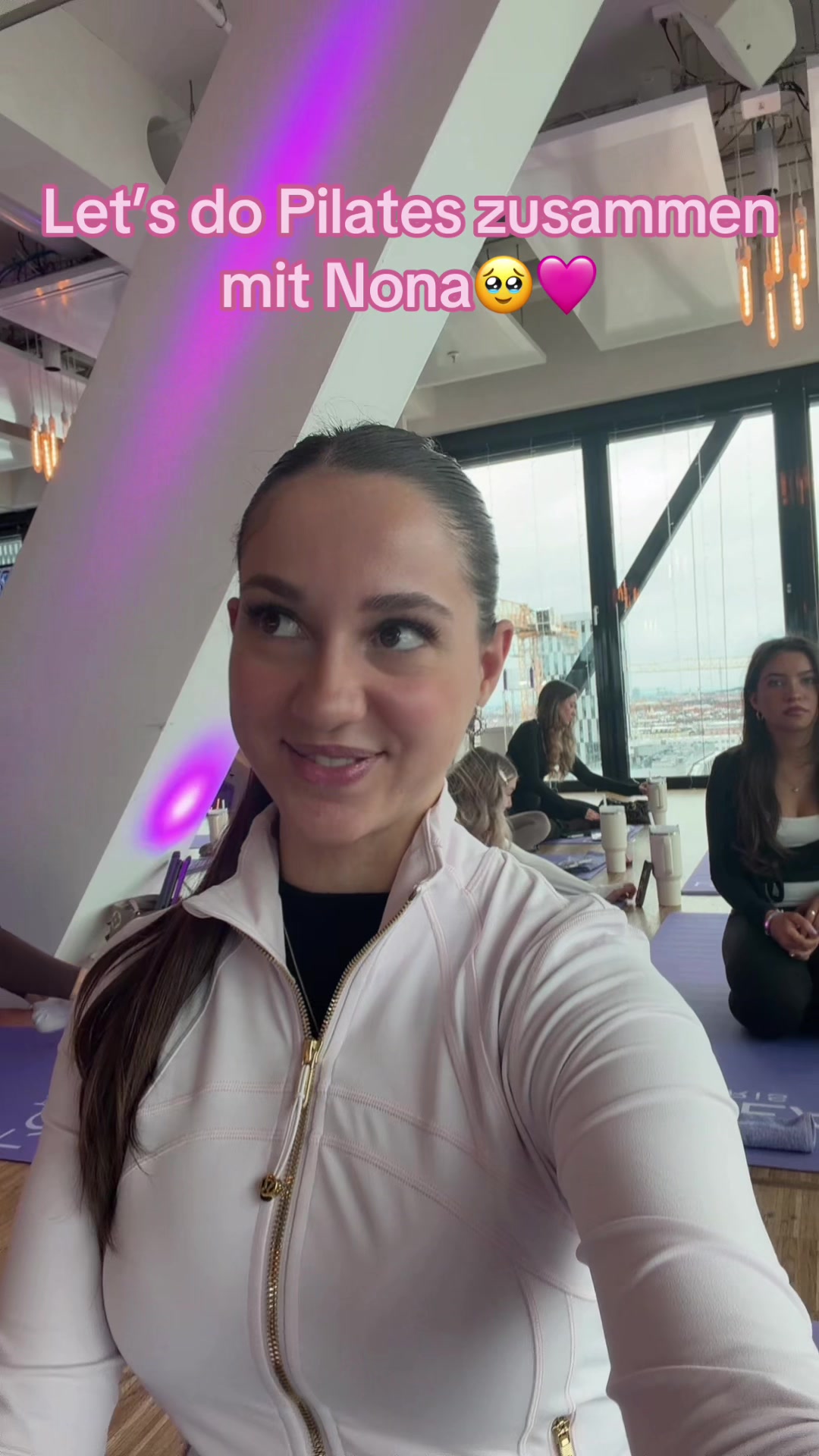@Lisa-Marie