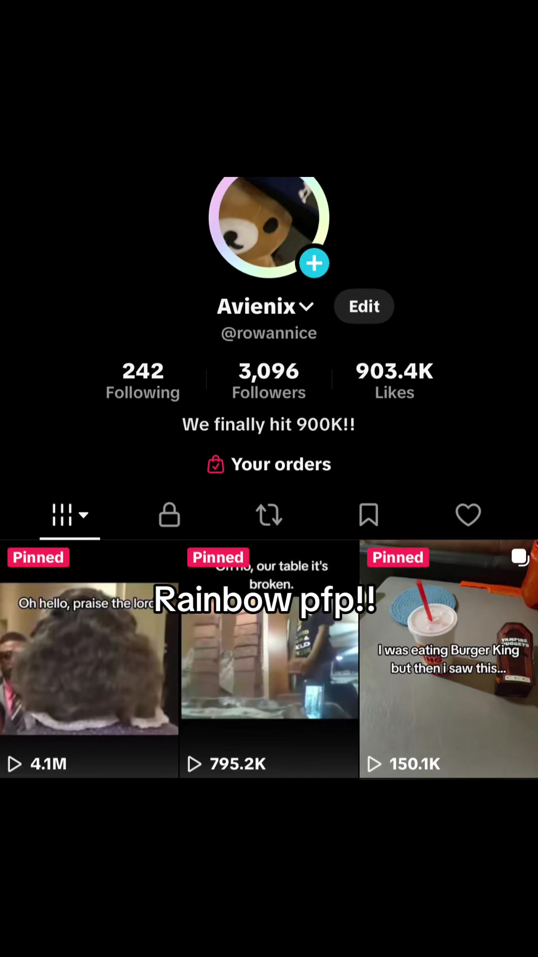@Avienix