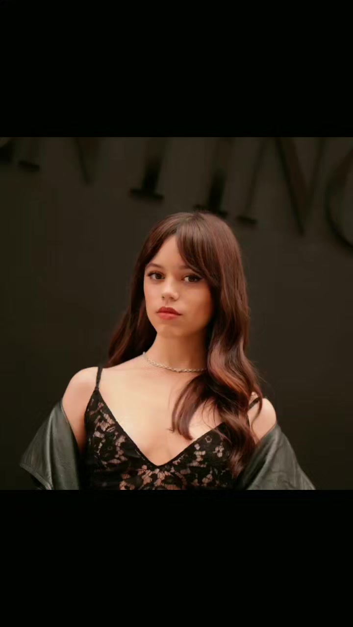 @Jenna Ortega Fan🥝🥑🎧