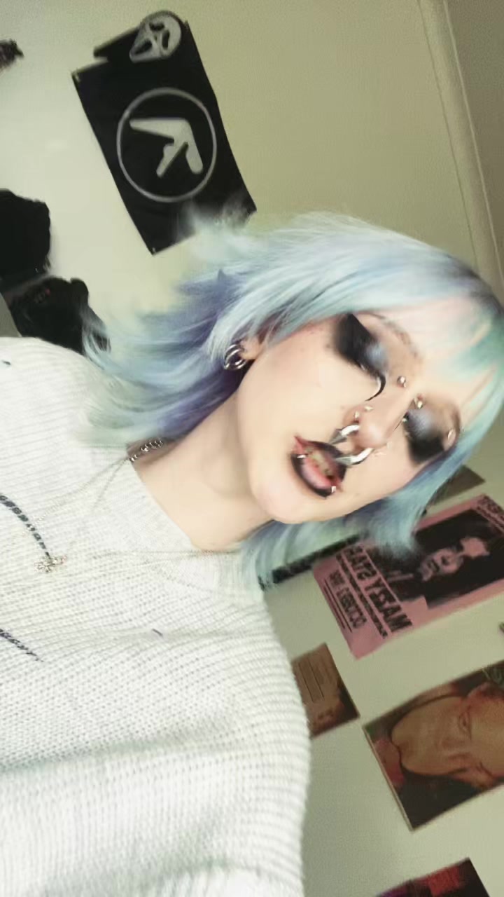 @twiggzy🐛