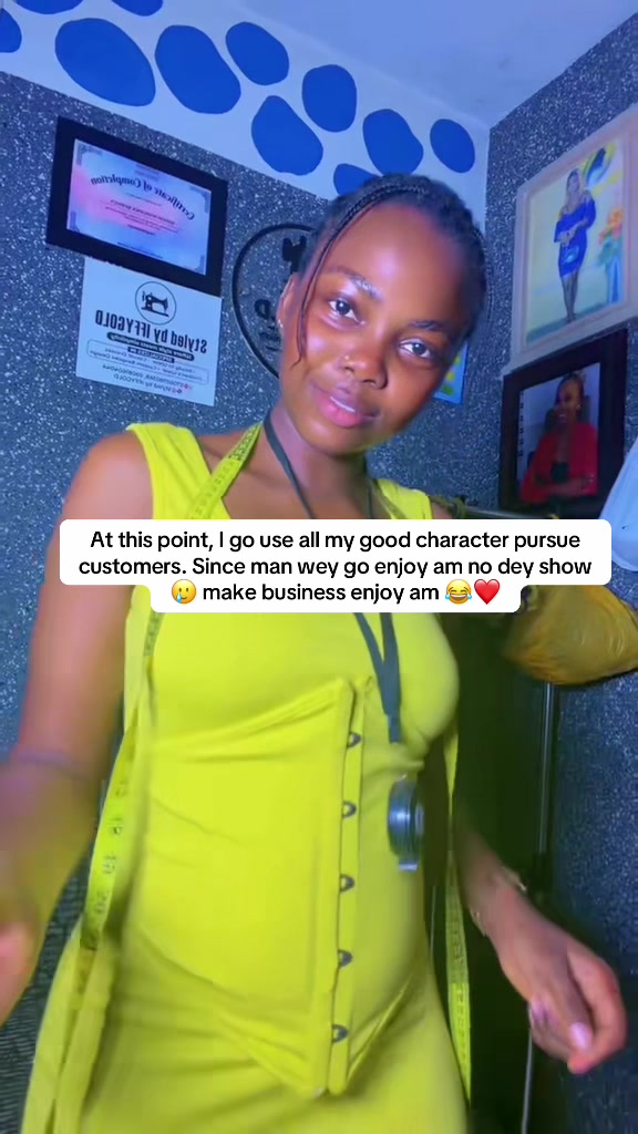 @SBI✂️ Lagos Fashion Designer🧵
