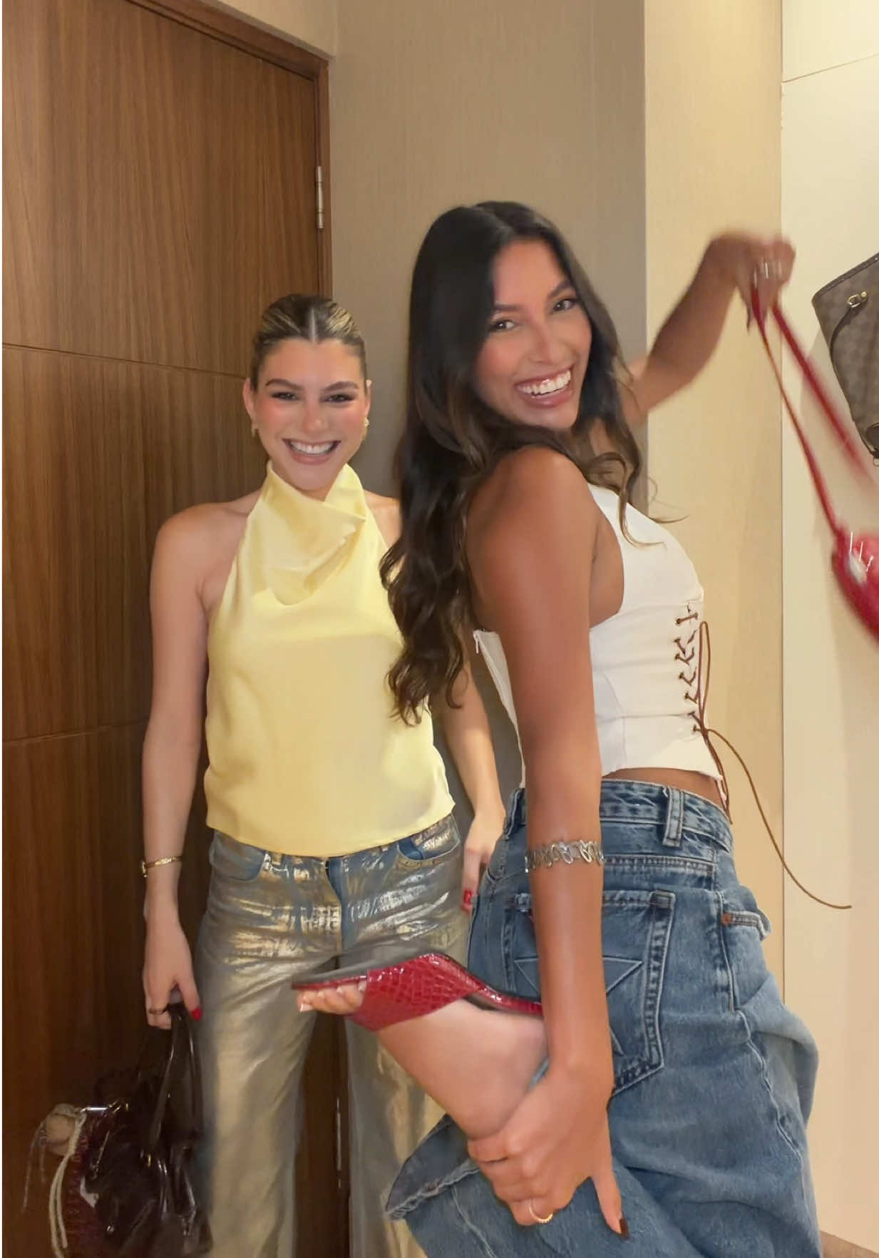 @Caro Abad&iacute;a