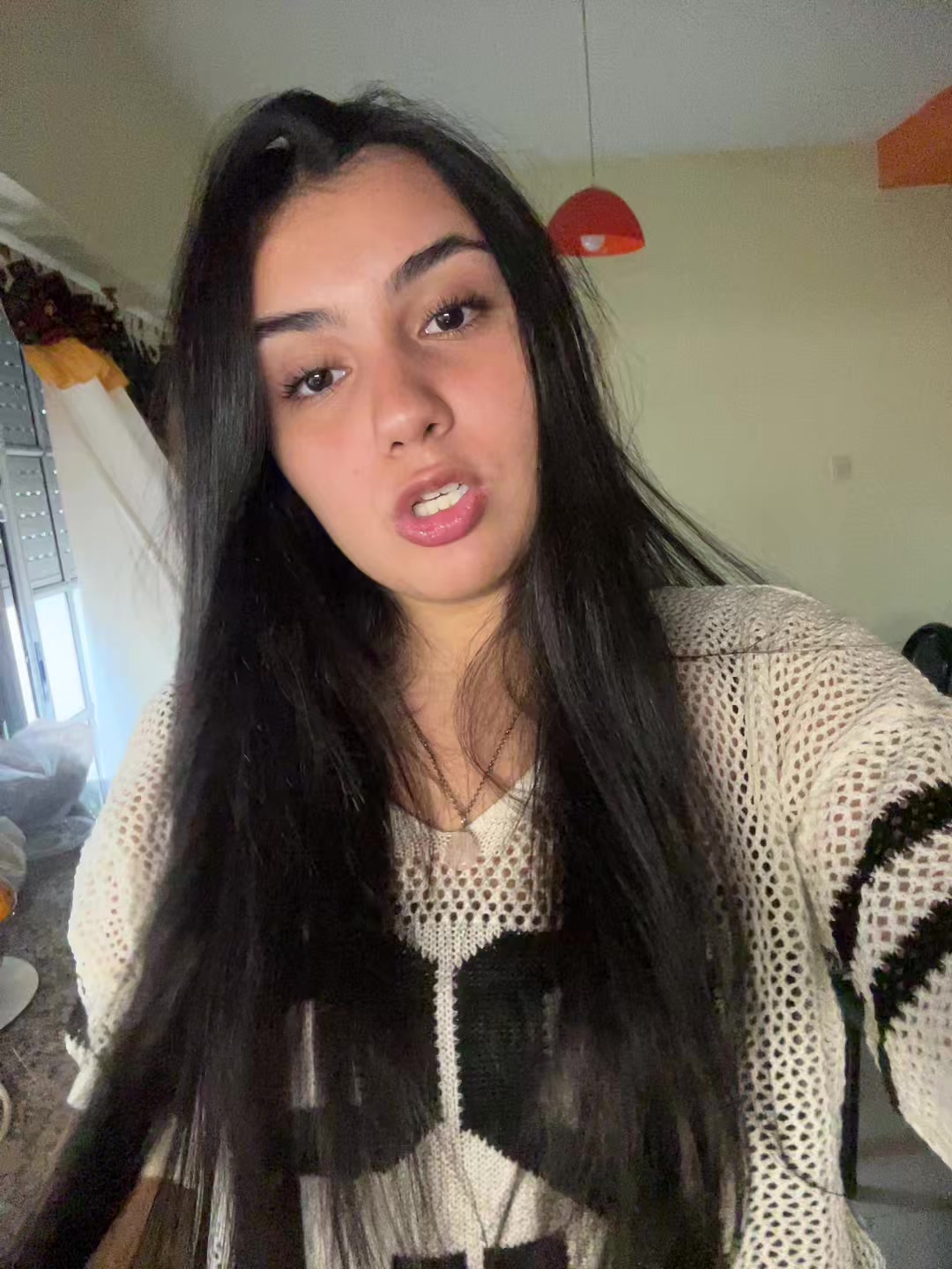 @ℳ𝒾𝒶🧝🏼&zwj;♀️