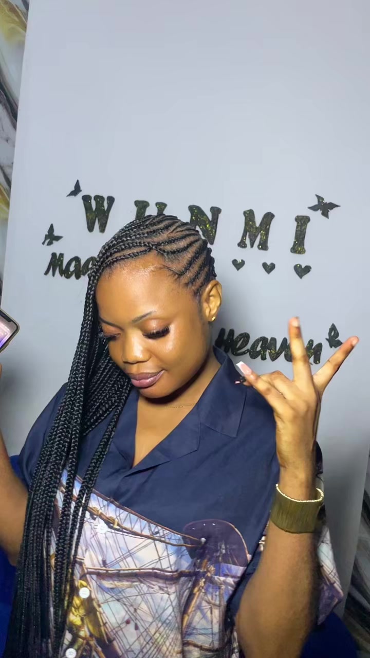 @Wunmi’s makeup&hair heaven