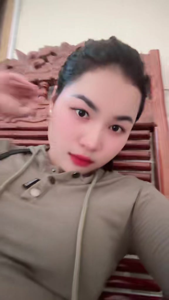 @L&iuml;&iuml; Li&iuml;