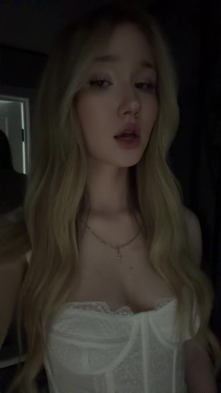 @evaxiix