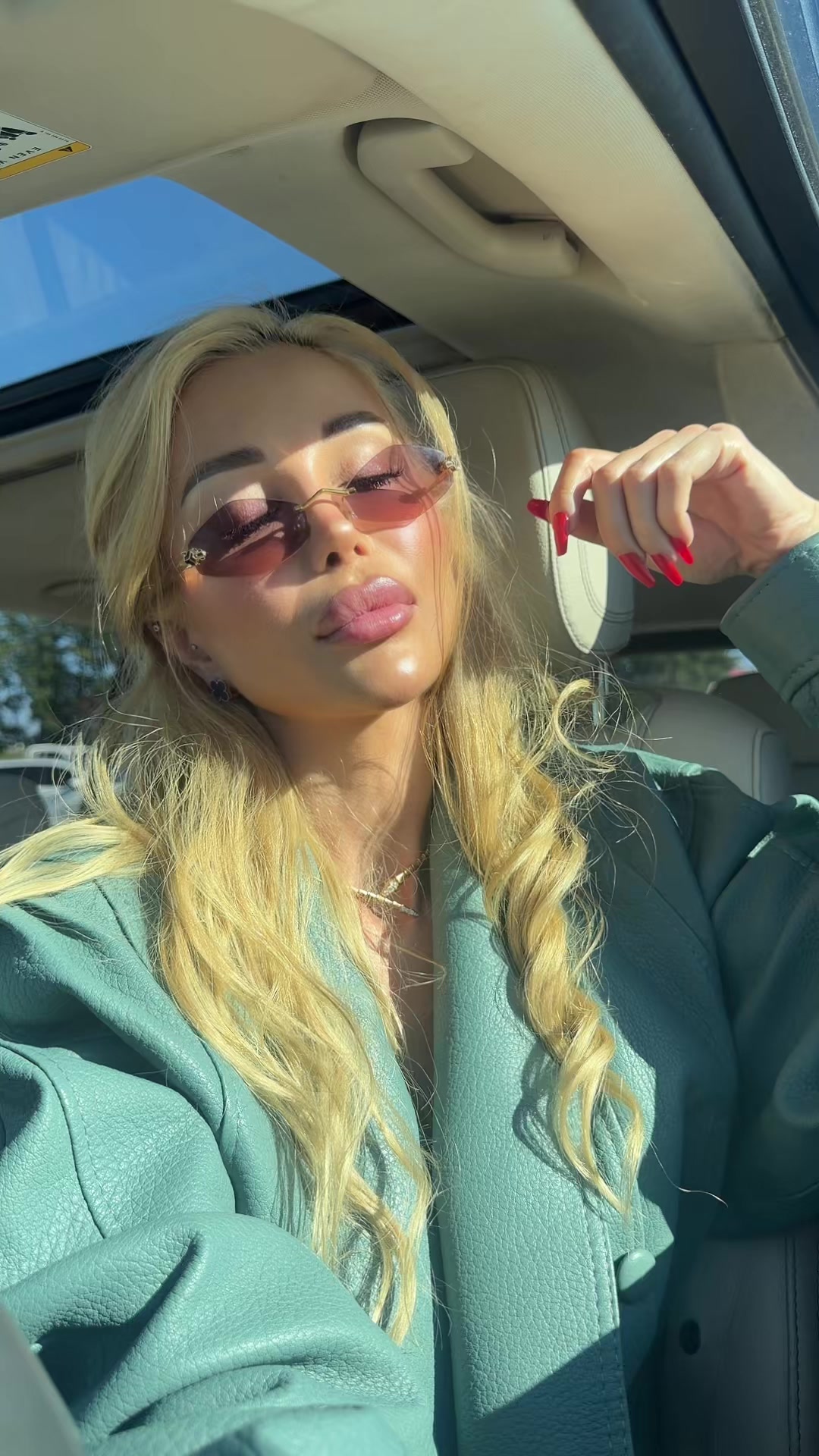 @Miss1olesya