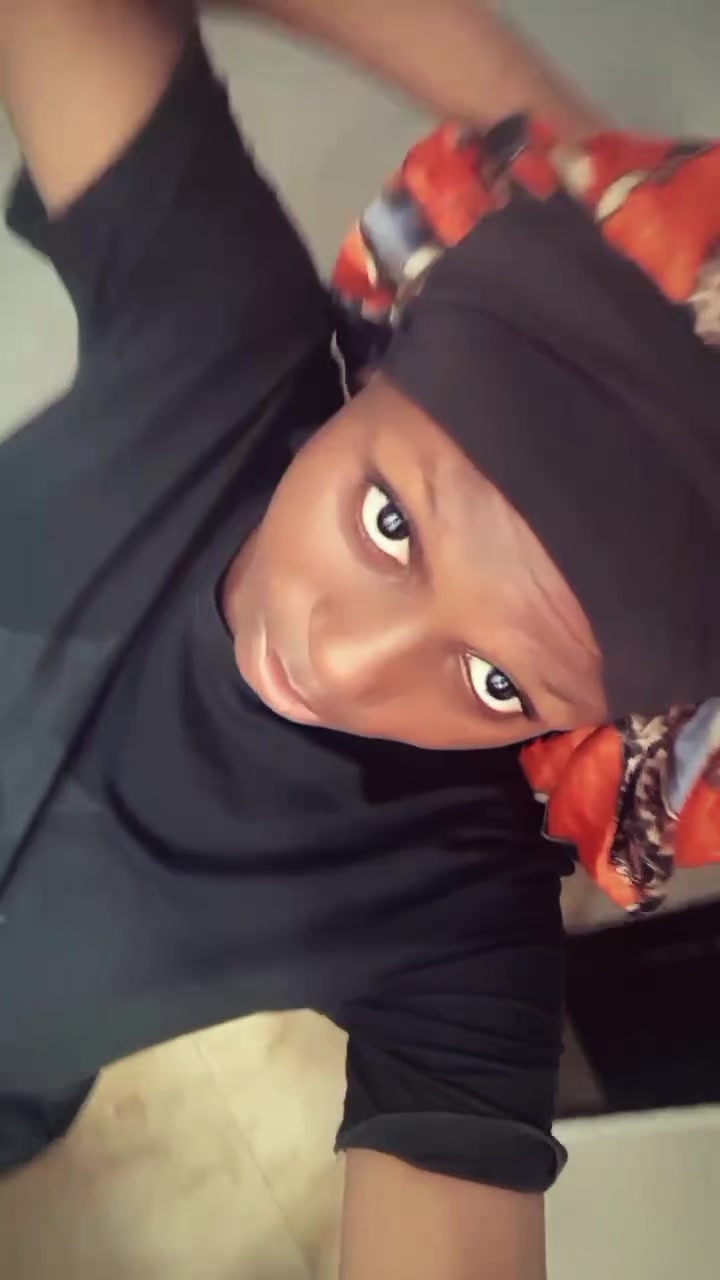 @Brownië🤎☺️