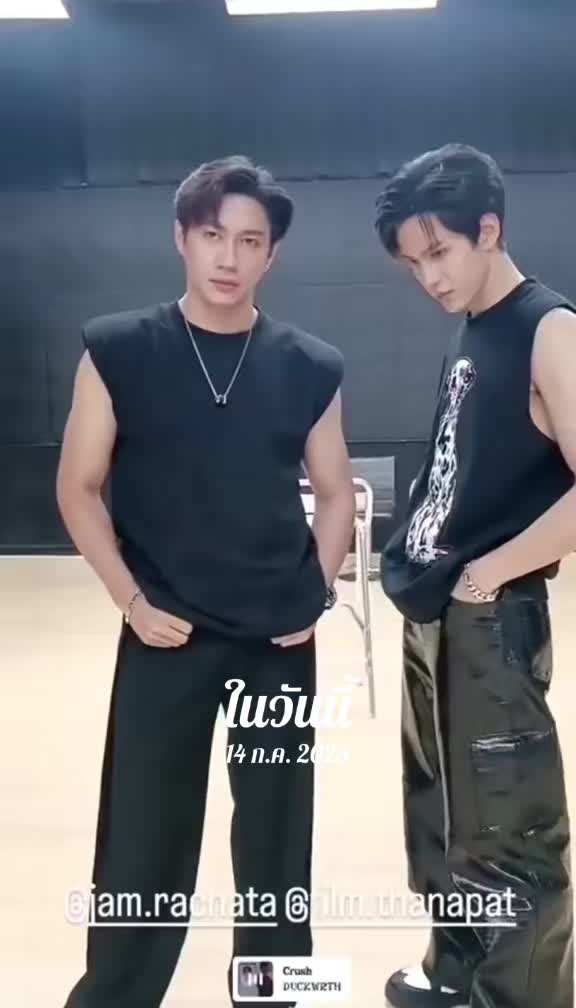@นุ้บนิ้บ อยากเป็นเกย์ ⏾⋆.˚