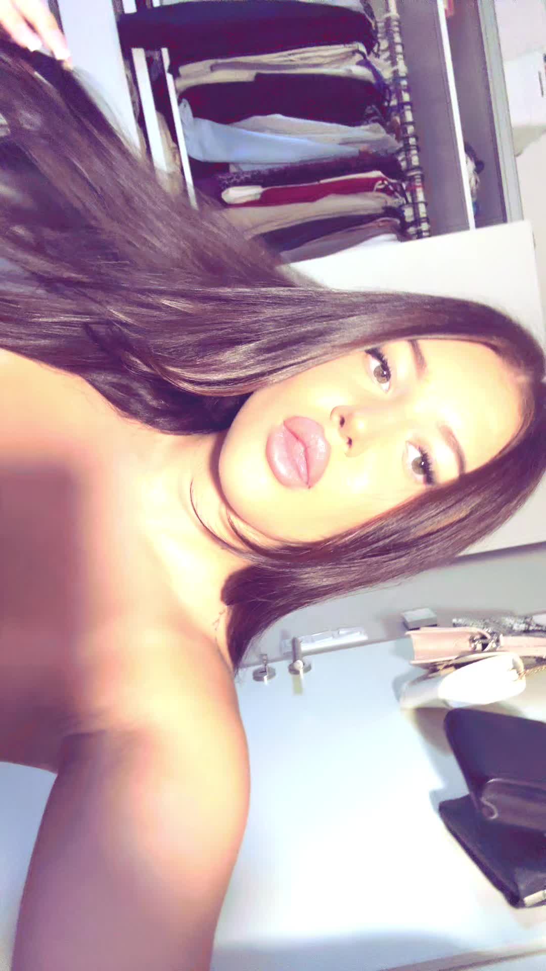 @𝐦𝐢𝐥𝐞𝐧𝐚