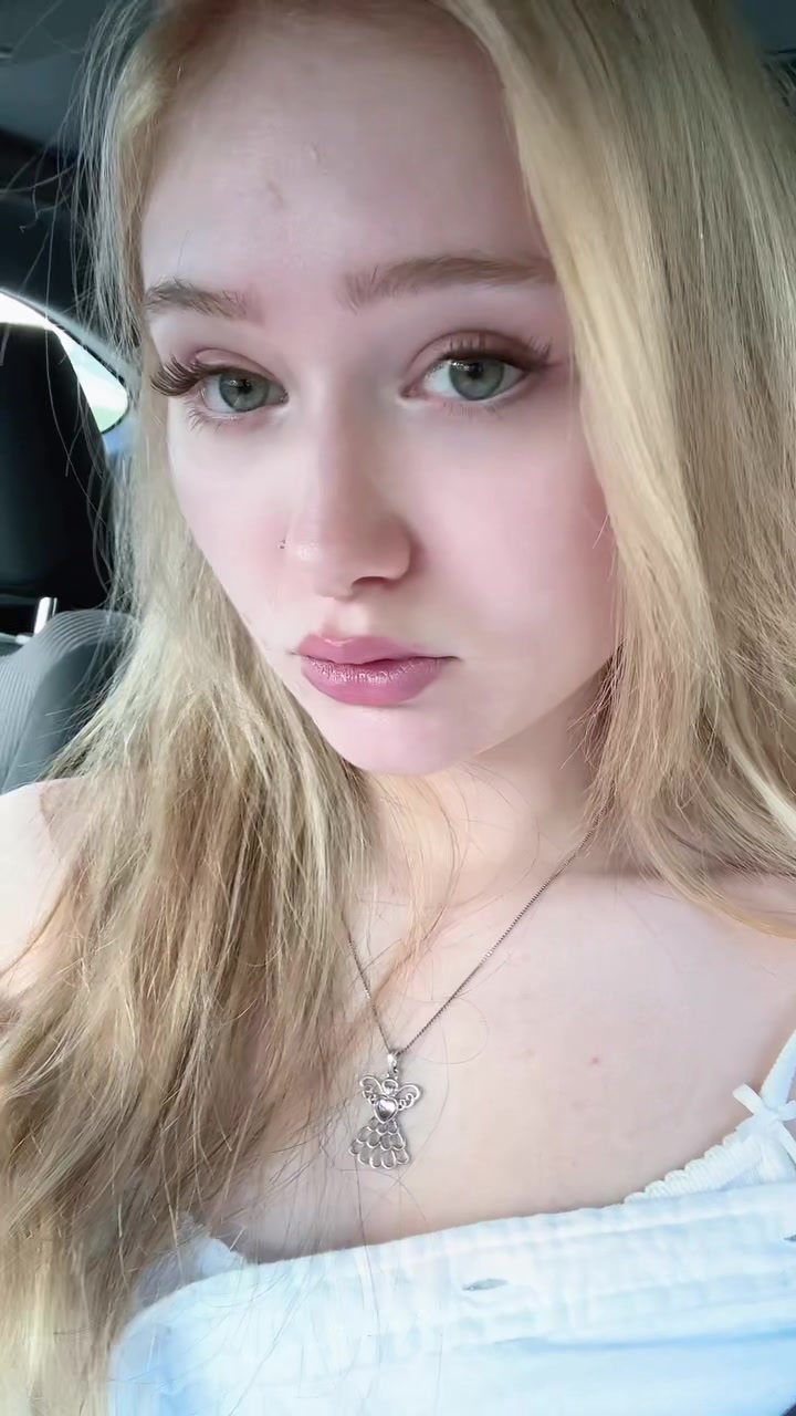 @carsyynnn