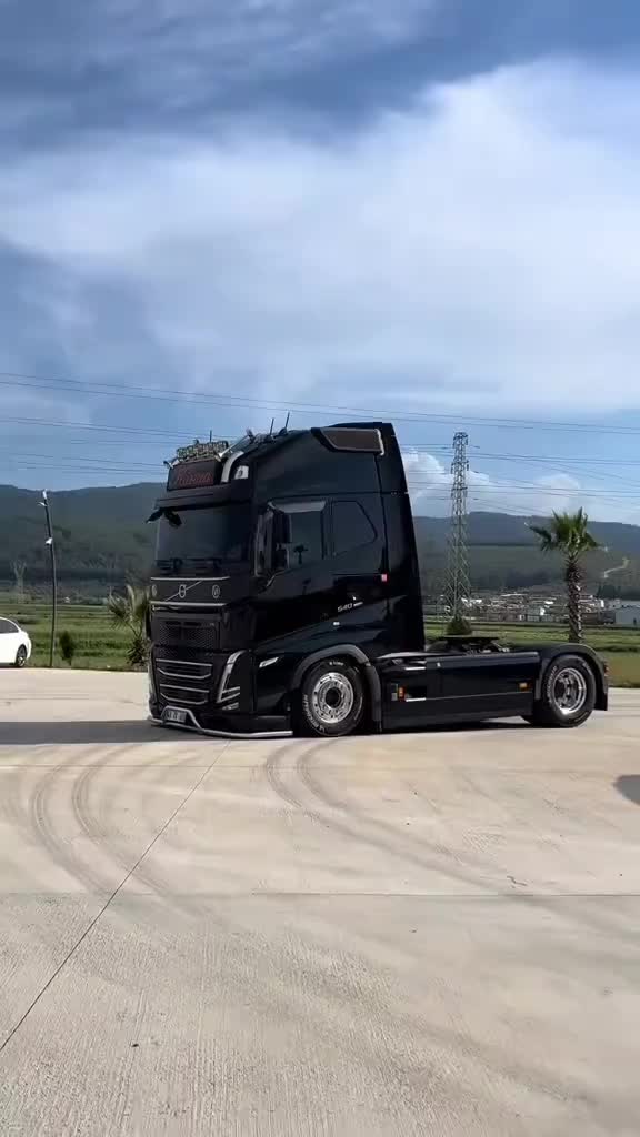 @عــبــدو 🇸🇦 VOLVO 🤍